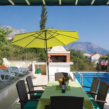 Holiday home Lovely In Srebreno With Kitchen Mlini